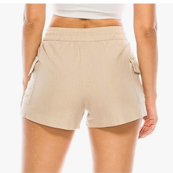 Cali 1850 Tan Cargo Shorts with Elastic Waistband and Drawstring size medium. - Picture 2 of 8